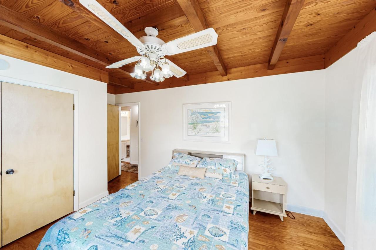 Ginny'S Coastal Cottage Oak Island Εξωτερικό φωτογραφία